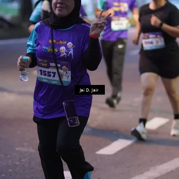 Runner Photo 8228048