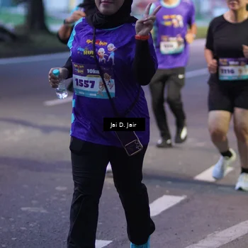Runner Photo 8228049