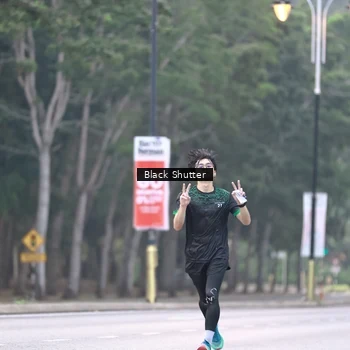 Runner Photo 8228057