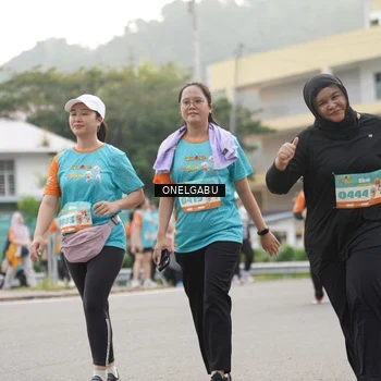 Runner Photo 8228062