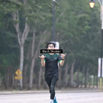 Runner Photo 8228072