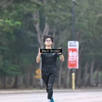 Runner Photo 8228079