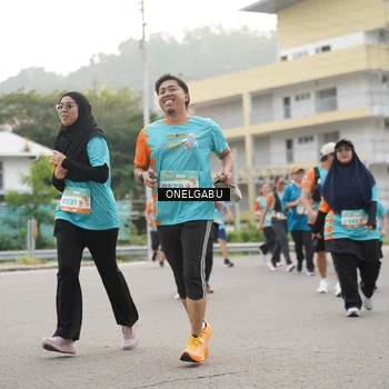 Runner Photo 8228100