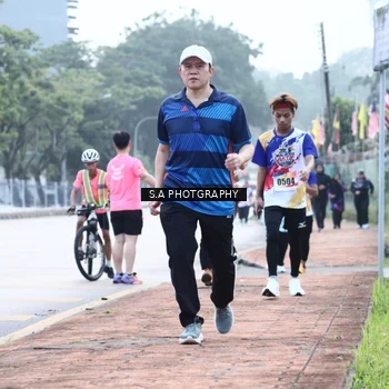 Runner Photo 8228121