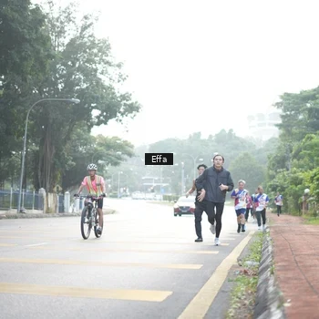 Runner Photo 8228147