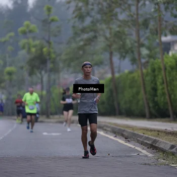 Runner Photo 8228185