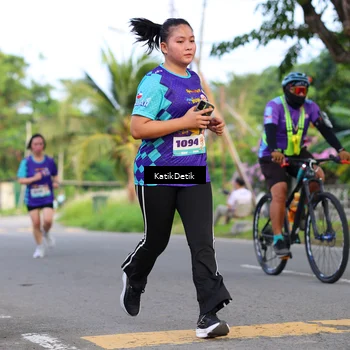 Runner Photo 8228189