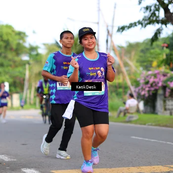 Runner Photo 8228245