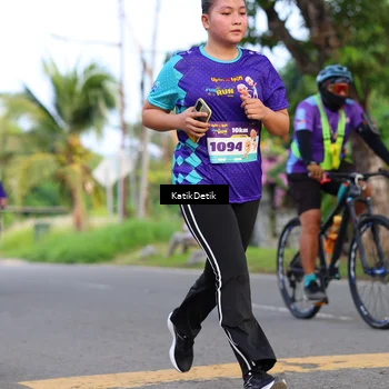 Runner Photo 8228289