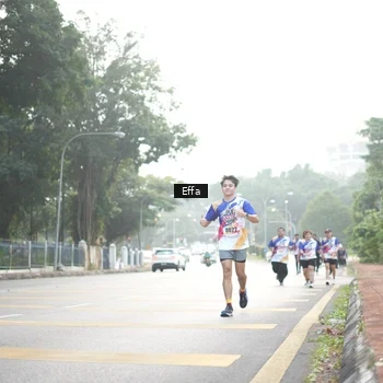 Runner Photo 8228328