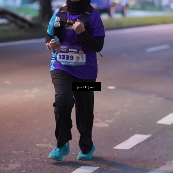 Runner Photo 8228372
