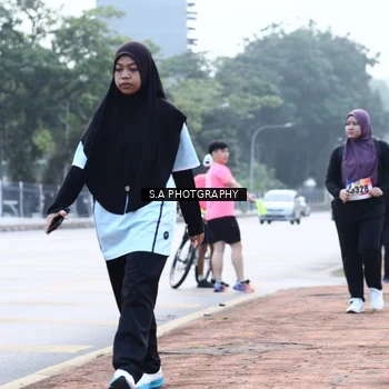 Runner Photo 8228399