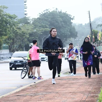 Runner Photo 8228404