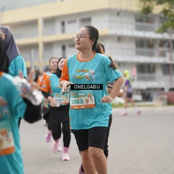 Runner Photo 8228439