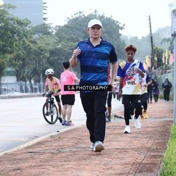 Runner Photo 8228488