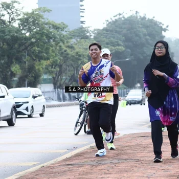 Runner Photo 8228518