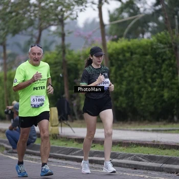 Runner Photo 8228532