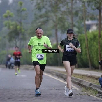 Runner Photo 8228535