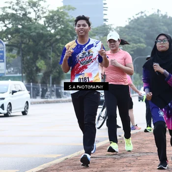 Runner Photo 8228548