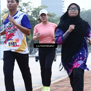 Runner Photo 8228595