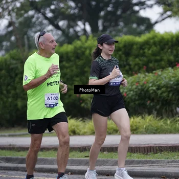 Runner Photo 8228602