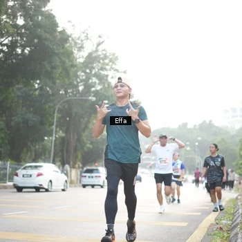 Runner Photo 8228671