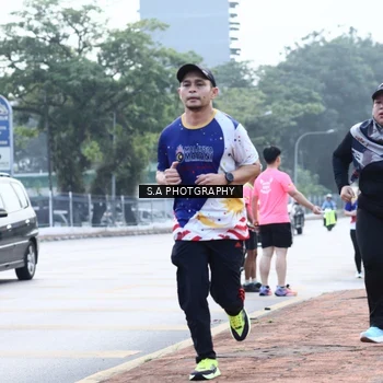Runner Photo 8228696