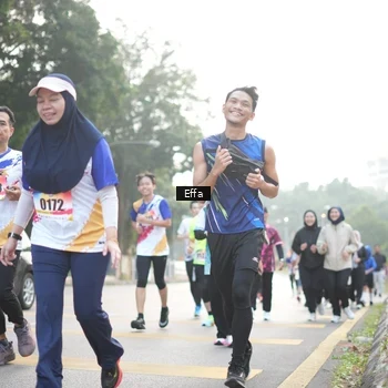Runner Photo 8228738