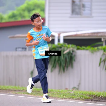 Runner Photo 8228754