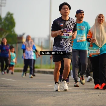 Runner Photo 8228826