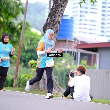 Runner Photo 8228840