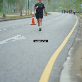 Runner Photo 8228857
