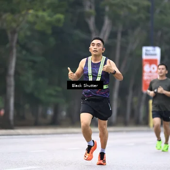 Runner Photo 8228898