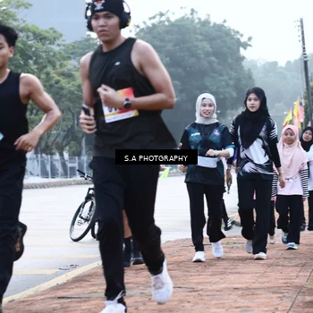 Runner Photo 8228942