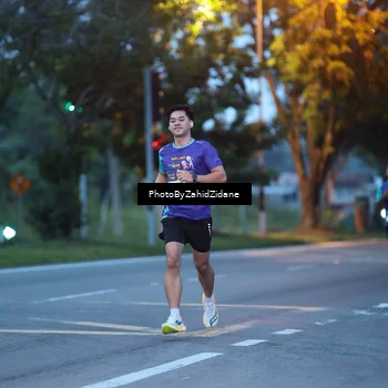 Runner Photo 8229002