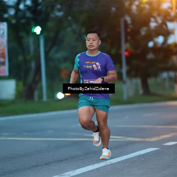 Runner Photo 8229010