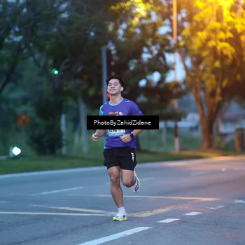 Runner Photo 8229023