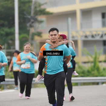 Runner Photo 8229058