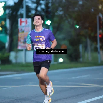 Runner Photo 8229059