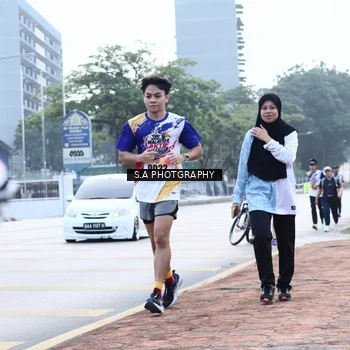 Runner Photo 8229077