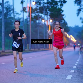 Runner Photo 8229089