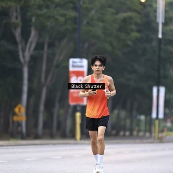 Runner Photo 8229105