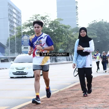 Runner Photo 8229120