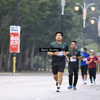 Runner Photo 8229140