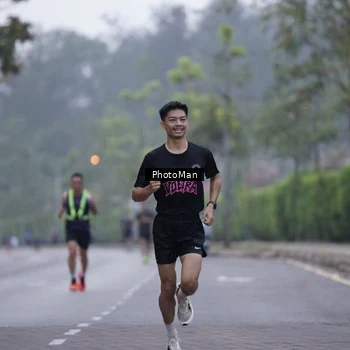 Runner Photo 8229241