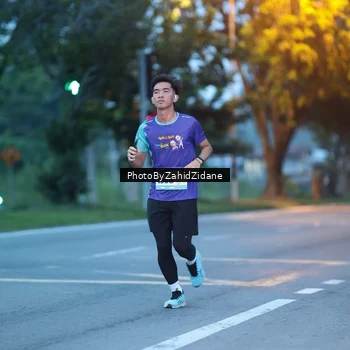 Runner Photo 8229257