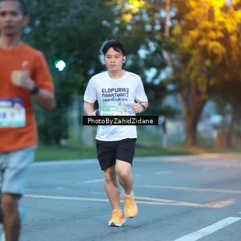 Runner Photo 8229307