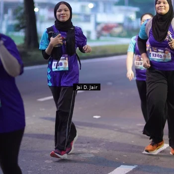 Runner Photo 8229310