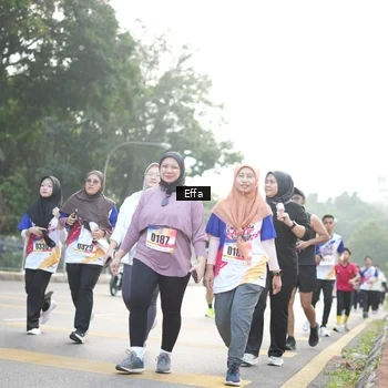 Runner Photo 8229342