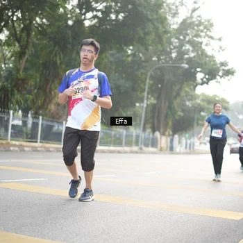 Runner Photo 8229346
